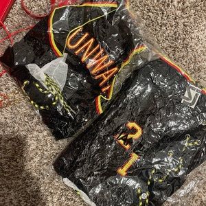 Shane Justin; Jersey Duke Set